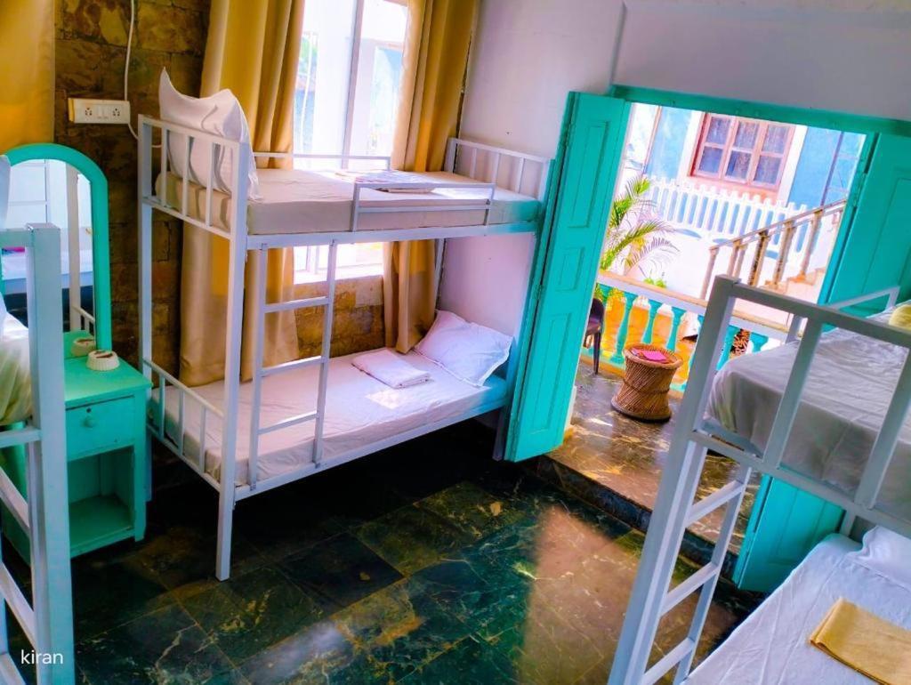 Turquoiise House Hotel Morjim Kültér fotó